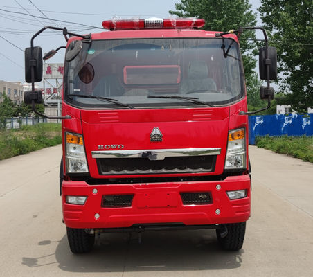 HOWO 118KW Water Rescue Fire Truck 4x2 9000L สำหรับการผจญเพลิง